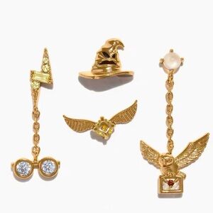 Harry Potter themed gold earrings